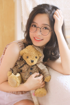 明星专题：李佳